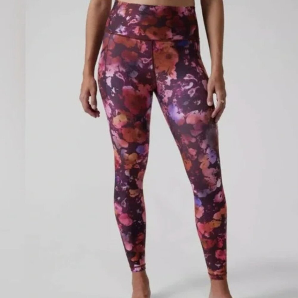 Athleta Salutation Stash Pocket Printed Tight | Dappled Bloom, Medium
